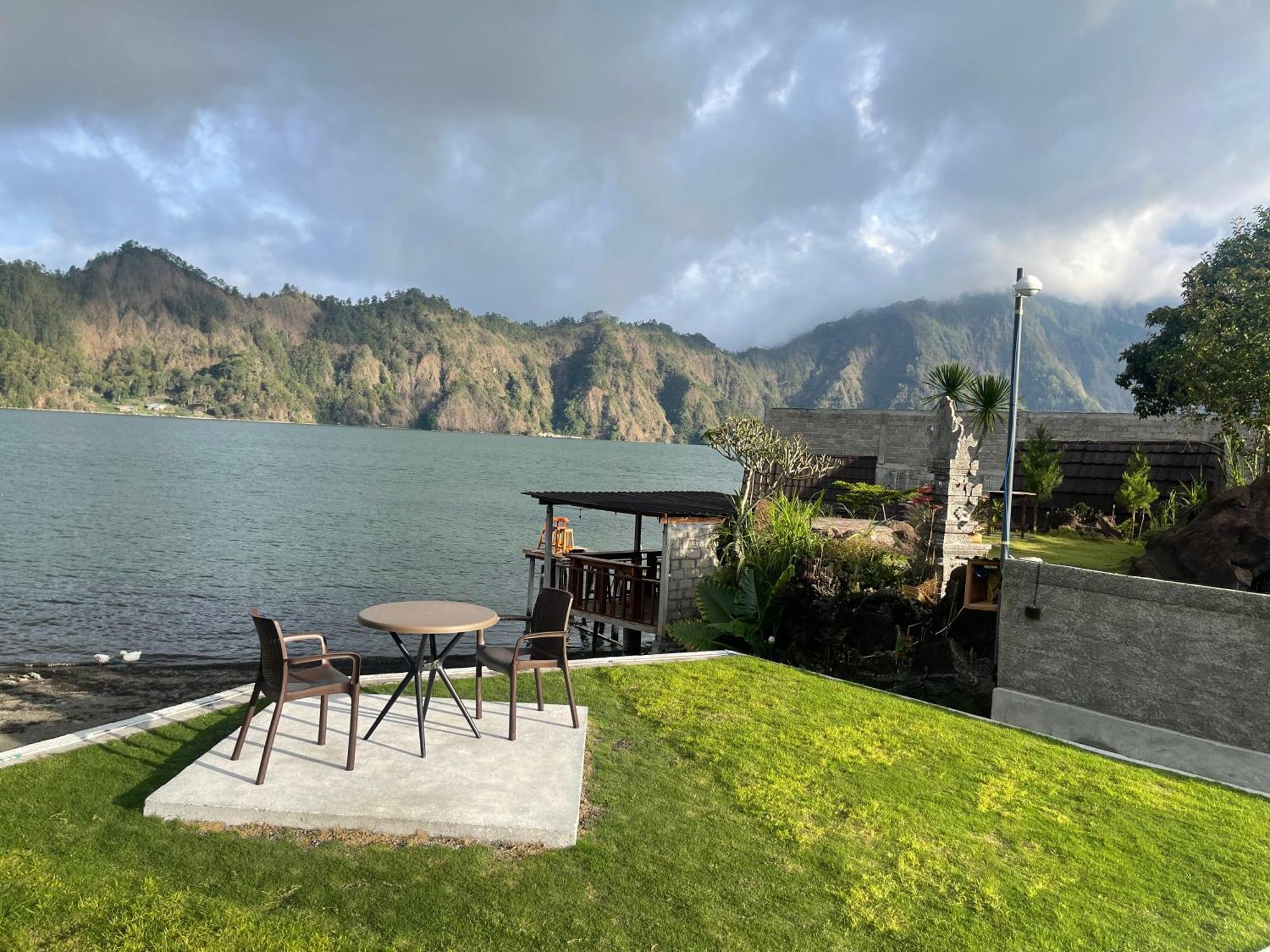Batur Holiday Kubupenlokan Eksteriør billede